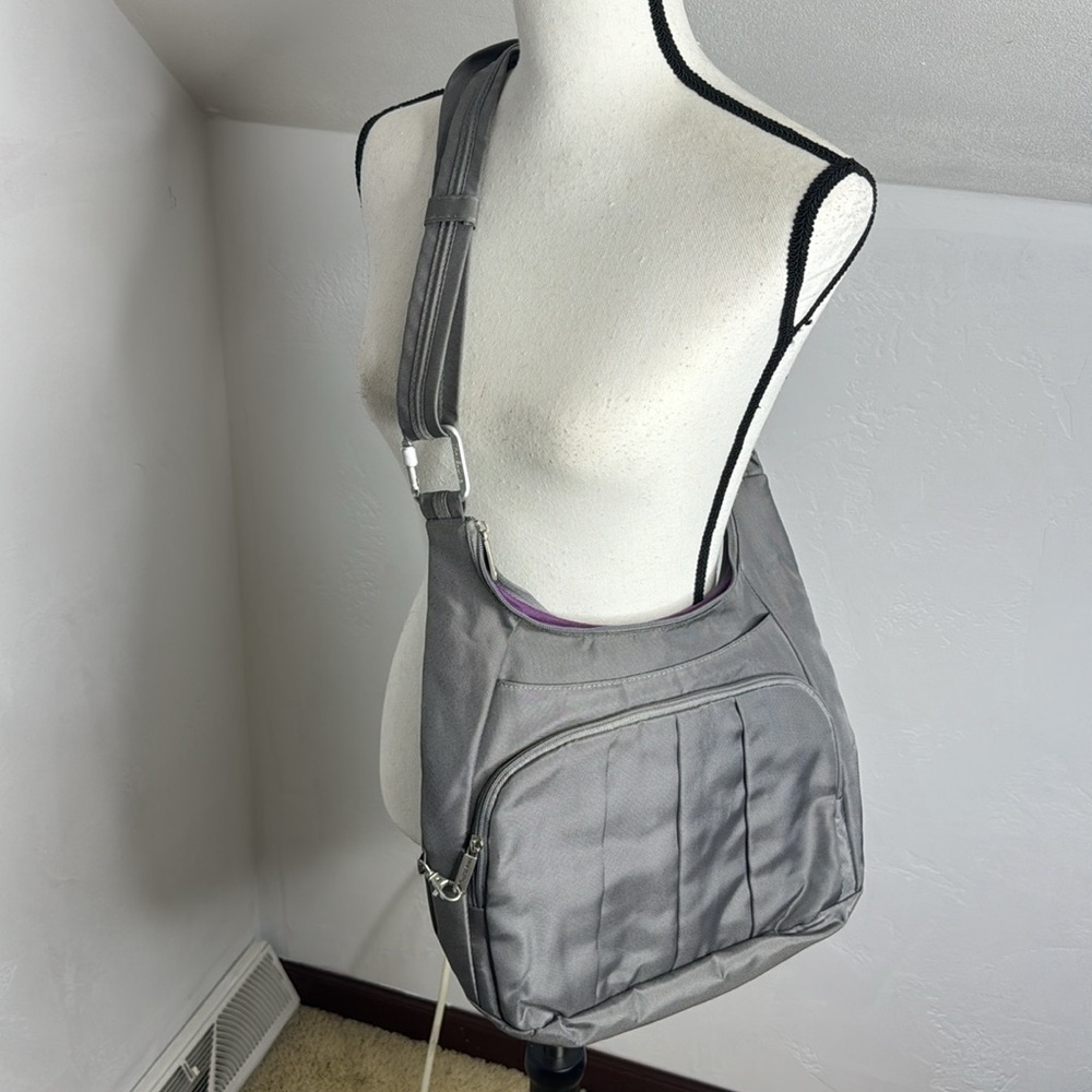 Travelon Gray Nylon Crossbody Travel Bag RFID Lightweight MCB10040N